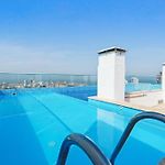 Apartamento Moderno con Piscina y Vistas Espectaculares