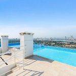 Apartamento Moderno con Piscina y Vistas Espectaculares