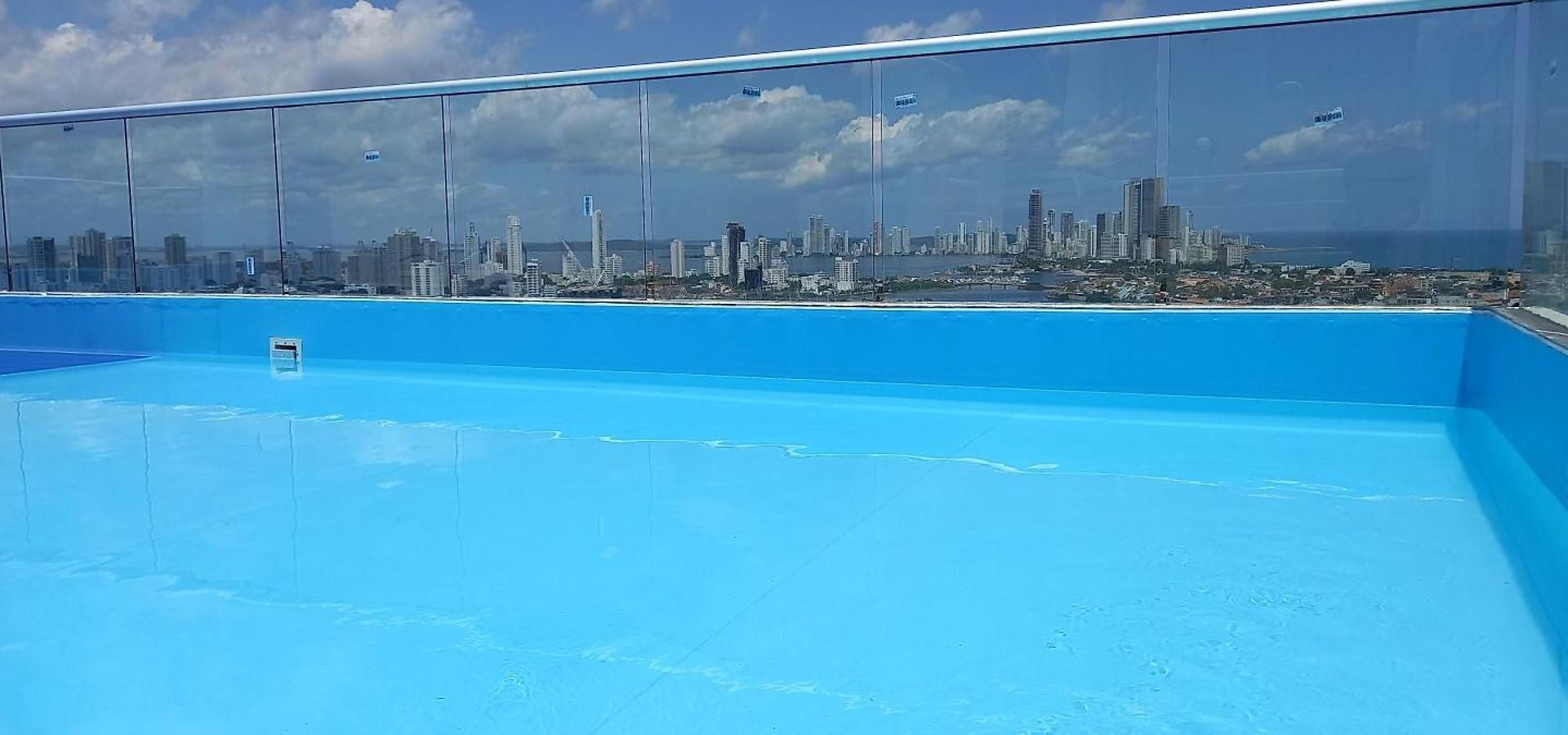 Moderno Con Piscina Y Vistas Espectaculares *