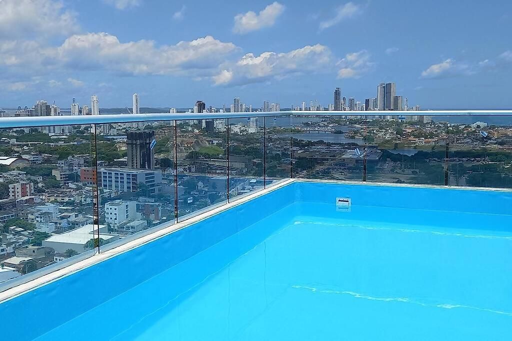 Moderno Con Piscina Y Vistas Espectaculares Apartamento *