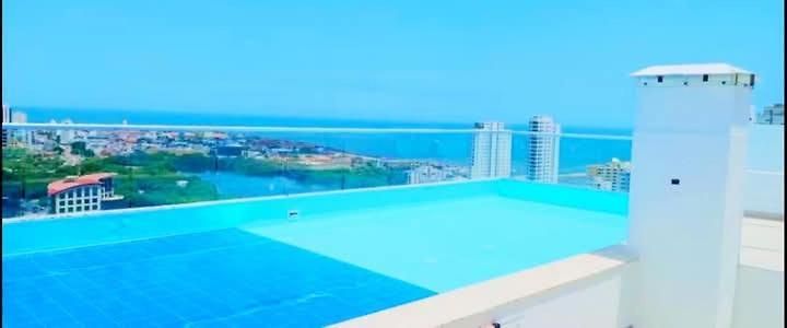 Moderno Con Piscina Y Vistas Espectaculares