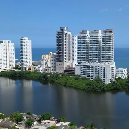 Moderno Con Piscina Y Vistas Espectaculares