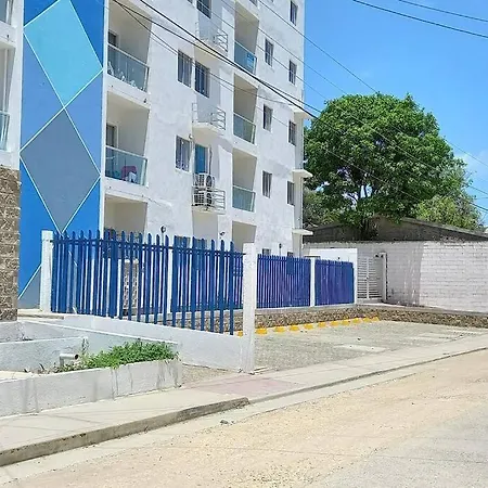 Moderno Con Piscina Y Vistas Espectaculares Apartamento *