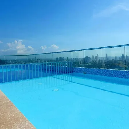 Moderno Con Piscina Y Vistas Espectaculares